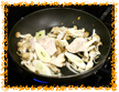 きのこと豚肉の炒め物手順